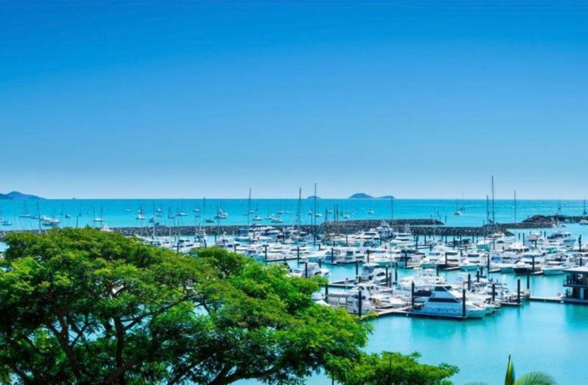 Shingley Poolside Retreat Apartment Airlie Beach Exterior photo